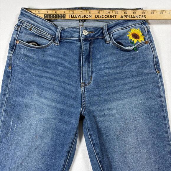 Judy Blue Relaxed Fit Jeans Womens 9/29 Sunflower Embroidered Frayed Y2K Retro - Picture 5 of 8